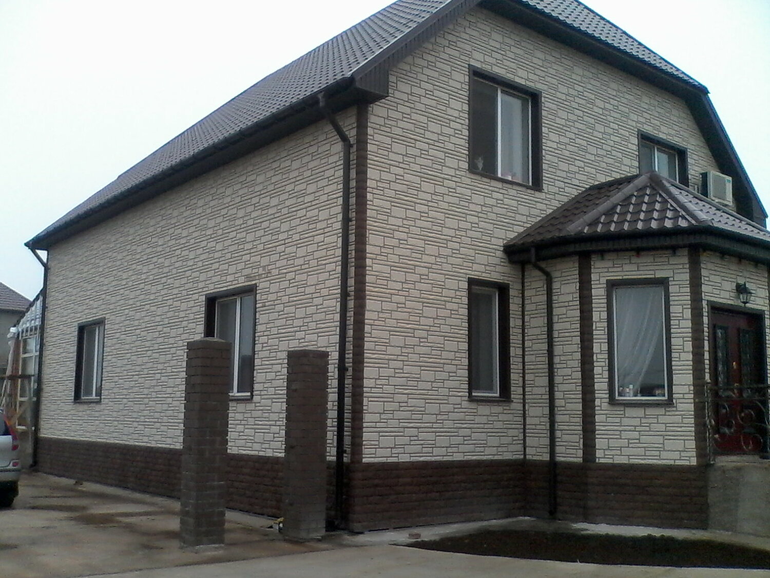 Монтаж панелей Альта профиль камень белый